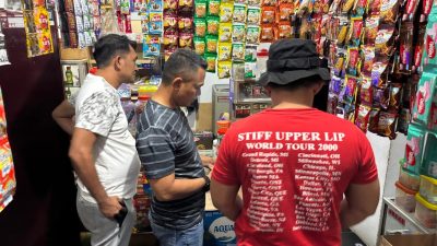 Razia Minuman beralkohol tanpa izin