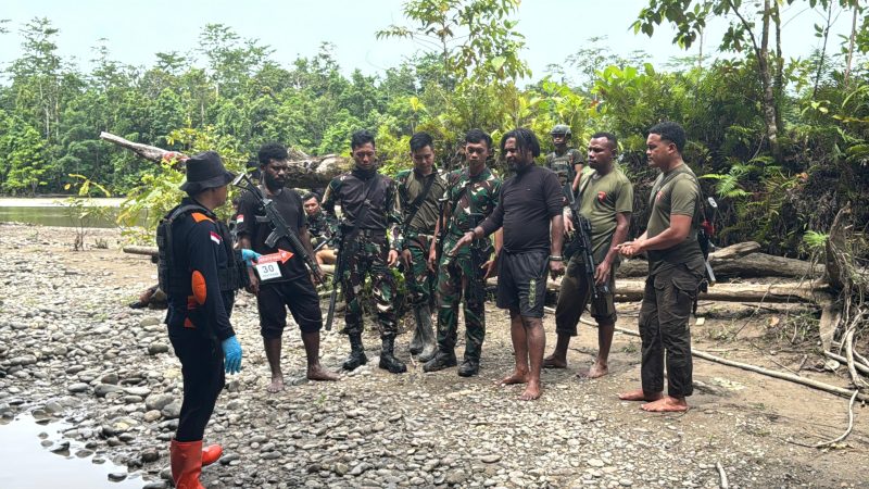 kegiatan olah Tempat Kejadian Perkara (TKP) dan rekonstruksi di lokasi hilangnya Iptu Tomi S Marbun