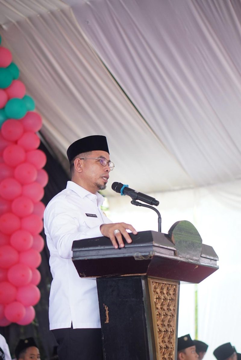 Bupati Bolaang Mongondow Utara Dr. Sirajudin Lasena, SE, M.Ec.Dev menghadiri kegiatan Khotamul Hifzil Qur’an Wal Imtihan Juz 29 dan 30 angkatan ke-III Metode UMMI SD-IT Waladun Sholeh tahun ajaran 2024/2025