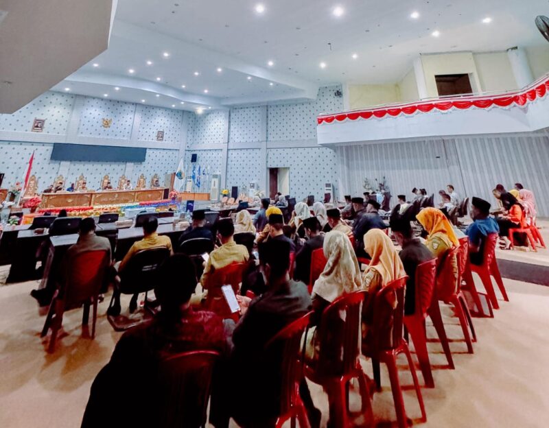Bertempat di ruang Sidang Paripurna DPRD Kab. Boltara.