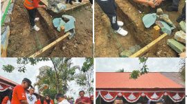 Bupati Bolaang Mongondow Utara (Boltara), Dr. Sirajudin Lasena, SE., M.Ec.Dev, bersama Wakil Bupati Moh. Aditya Pontoh, S.IP, melakukan peletakan batu pertama sebagai tanda dimulainya pembangunan gedung ruang guru dan toilet di SDN 13 Kaidipang