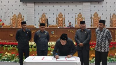 Penandatanganan KUPA-PPAS PERUBAHAN APBD 2025