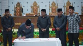 Bupati Bolmut Hadiri Rapat Paripurna DPRD: Tandatangani Nota Kesepakatan KUPA dan PPAS Perubahan APBD 2025