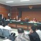 Keluarga, Kerabat, dan Jemaat GMIM Setia Menguatkan Pdt Hein Arina & Putrinya Kristi Karla Arina
