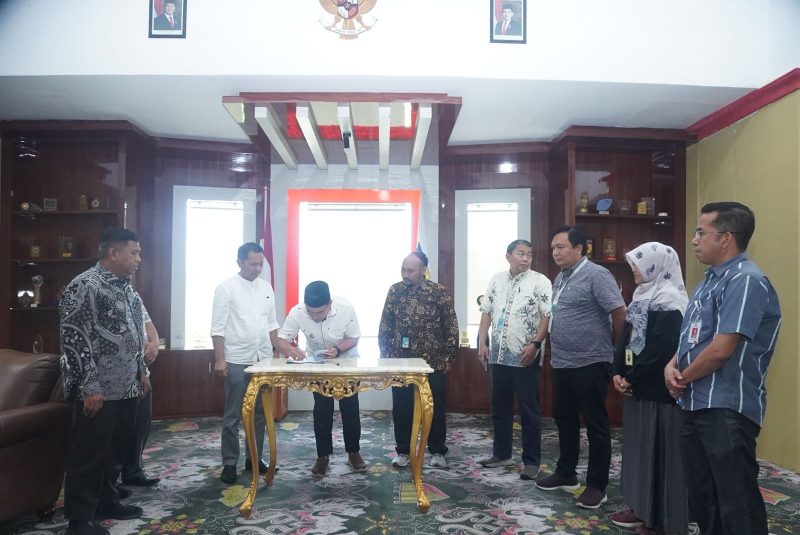 Bupati Bolmong Tandatangani Hasil Survei Peningkatan Status RSUD Boltara