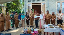 Bupati Bolmut Resmikan dan Serahkan Rumah Layak Huni di Dua Kecamatan