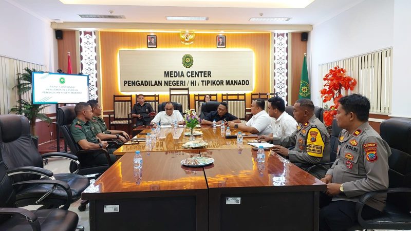 Rapat Eksekusi Eks Corner52 di PN Manado Memanas, TNI-Polri Satu Komando