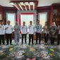 Bupati Bolaang Mongondow Utara Dr. Sirajudin Lasena, SE., M.Ec.Dev. memimpin rapat koordinasi bersama pihak perbankan