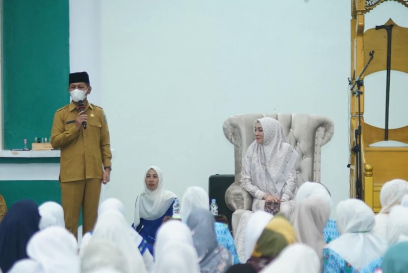 Safari Dakwah Ustazah Angelina Sondakh di Masjid Agung Baiturrahman Boroko