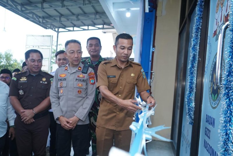 Wakil Bupati Bolaang Mongondow Utara, Moh. Aditya Pontoh, SIP., resmi membuka Satuan Pemenuhan Pelayanan Gizi (SPPG) Boroko Kaidipang