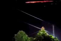 Misteri Benda Bercahaya Kembali Muncul di Langit Malam, Warga Diimbau Tetap Tenang