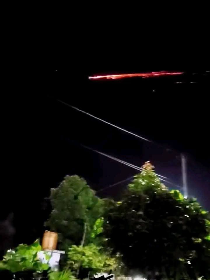 Misteri Benda Bercahaya Kembali Muncul di Langit Malam, Warga Diimbau Tetap Tenang