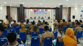 menggelar rapat koordinasi Forum Komunikasi Pimpinan Daerah (Forkopimda) di lantai III Kantor Bupati