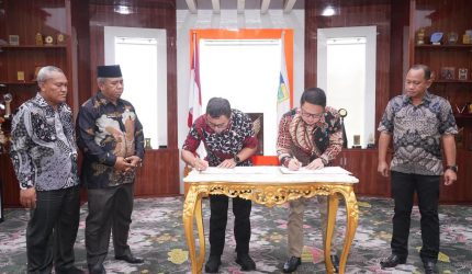 Bupati Boltara Tanda Tangani Perpanjangan Kerja Sama Fasilitas ATM Bank SulutGo
