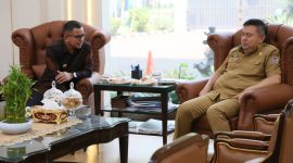 Bupati Bolaang Mongondow Utara (Boltara), Sirajudin Lasena, melakukan pertemuan dan diskusi dengan Sekretaris Jenderal Kementerian Dalam Negeri, Tomsi Tohir, di Kantor Pusat Kemendagri, Jakarta,