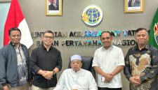  Bupati Bolaang Mongondow Utara, Dr. Sirajudin Lasena, saat melakukan audiensi dengan Menteri ATR/BPN Nusron Wahid di Jakarta. Pertemuan membahas percepatan penyusunan RDTR dan penguatan hilirisasi pertanian sebagai fondasi pembangunan dan pertumbuhan ekonomi berkelanjutan di Boltara.