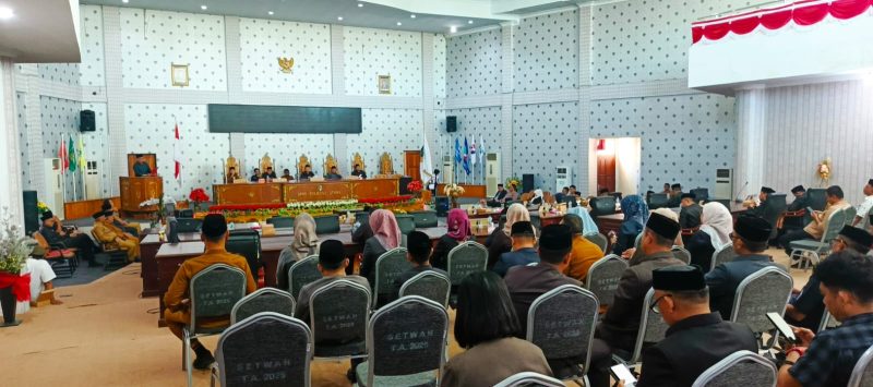 Rapat Paripurna penyampaian 14 Ranperda usulan Pemerintah Kabupaten Boltara di Gedung DPRD Boltara