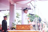 Wabup Boltara Pimpin Upacara Penurunan Bendera HUT Ke-81 RI