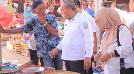 Pantau Harga dan Stok Pangan, TPID Boltara Turun Langsung ke Pasar Bolangitang